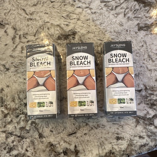 Lot jaysuing snow - lot, of